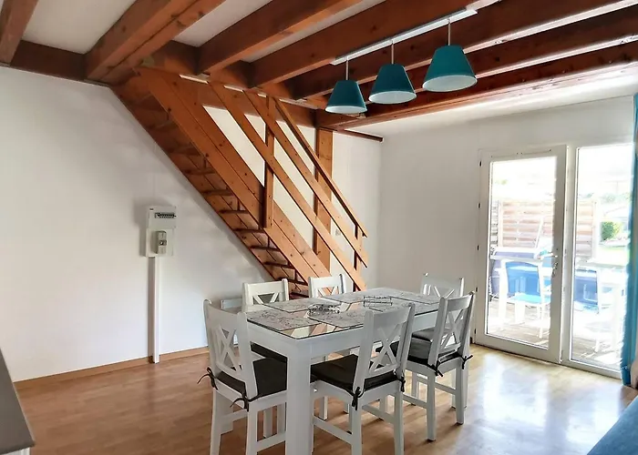 Holiday home - Duplex 6 Pers Avec Terrasse - Fr-1-857-32